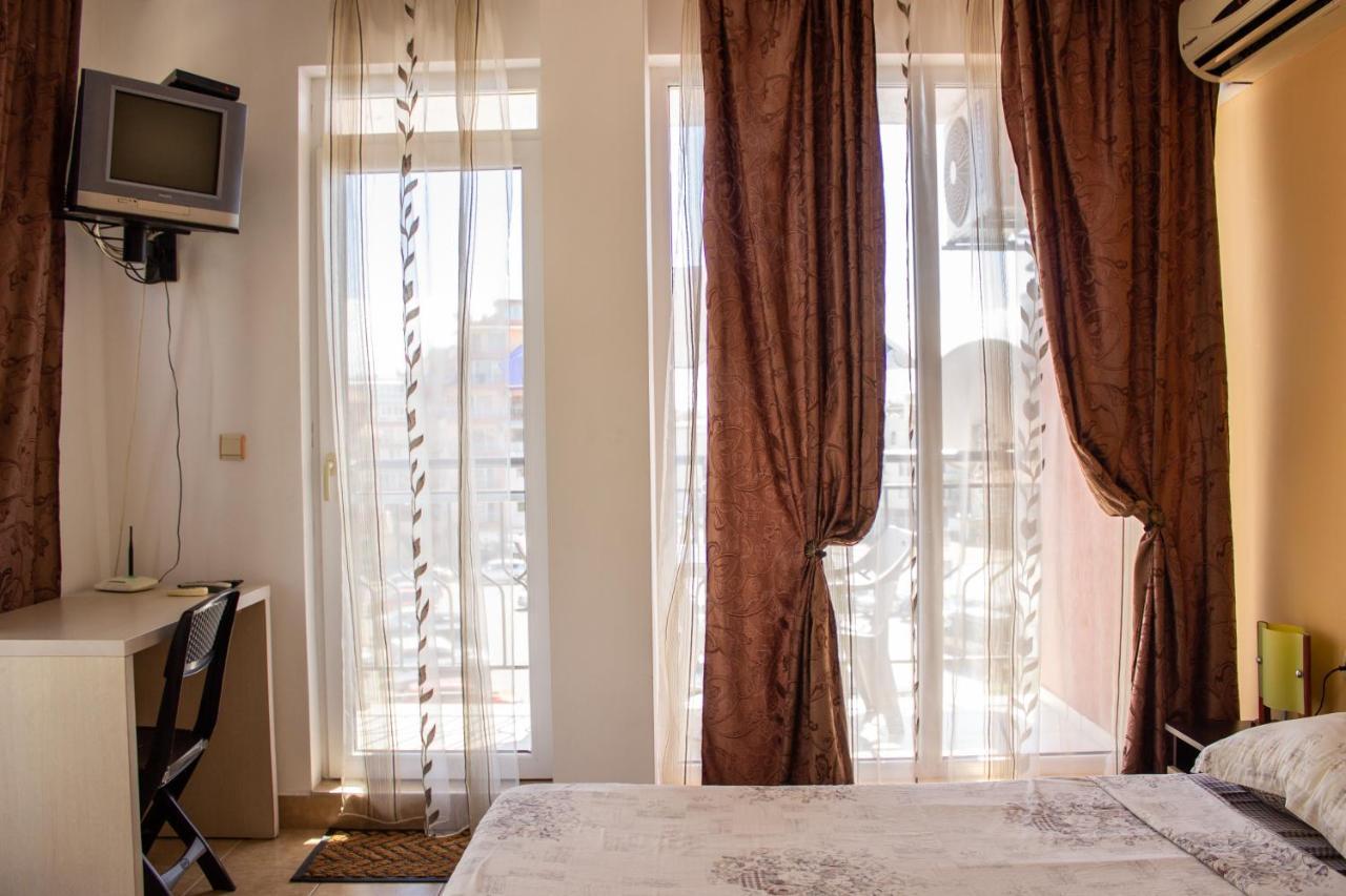 Central Couple Studio Pomorie Eksteriør billede