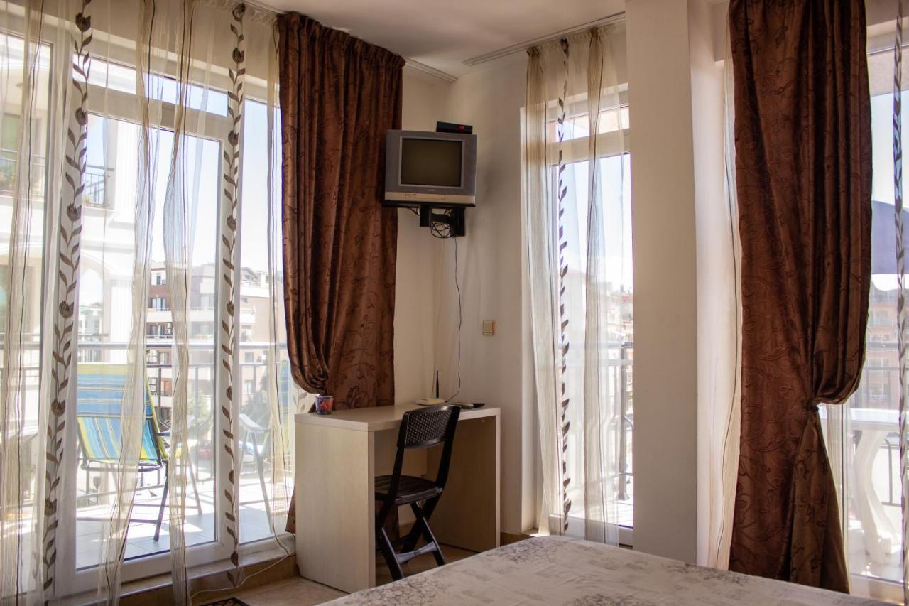 Central Couple Studio Pomorie Eksteriør billede