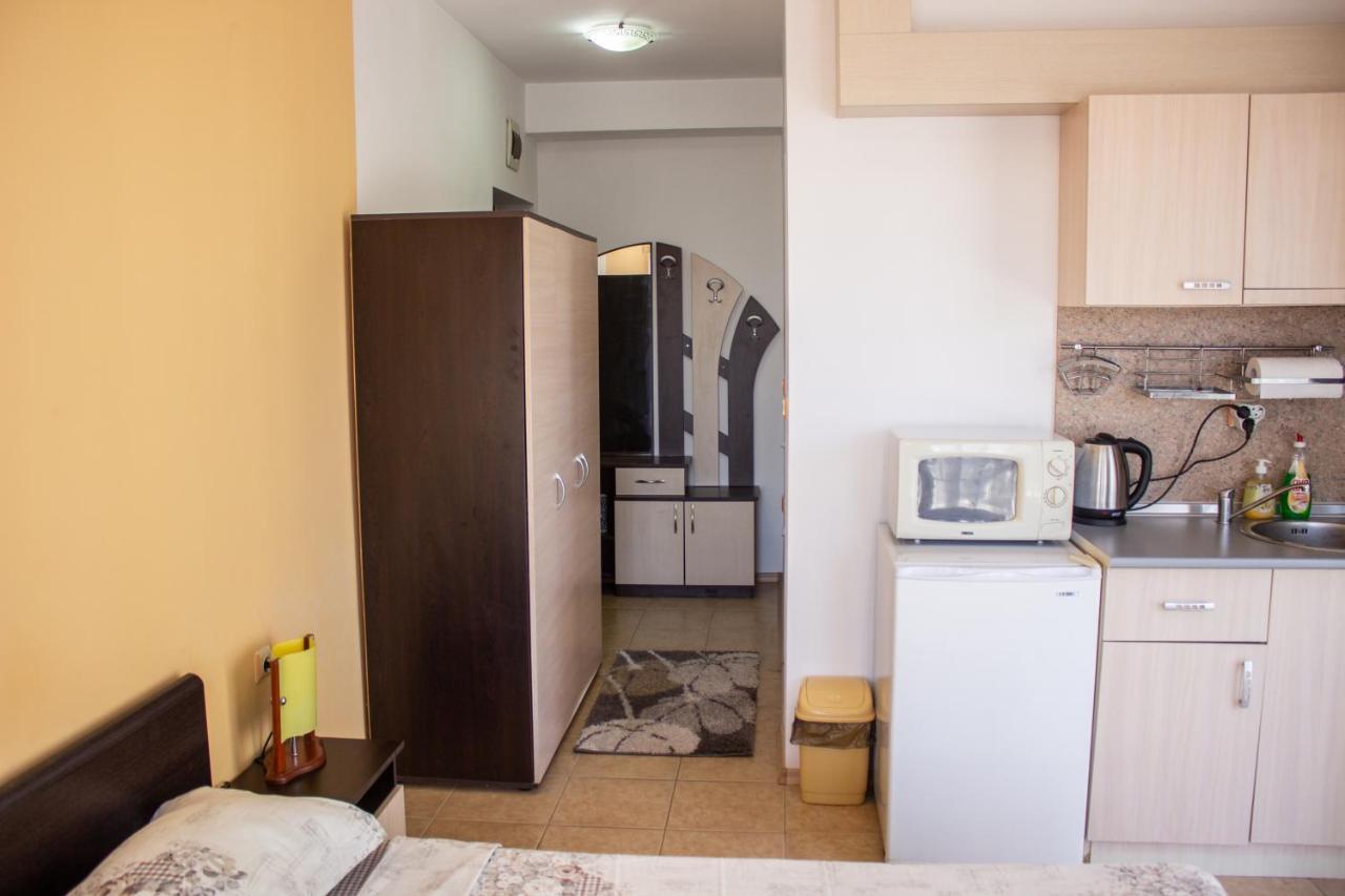 Central Couple Studio Pomorie Eksteriør billede